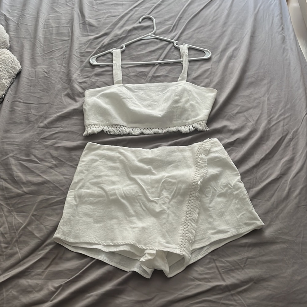 White Two-Piece Set - Picture 4 of 5